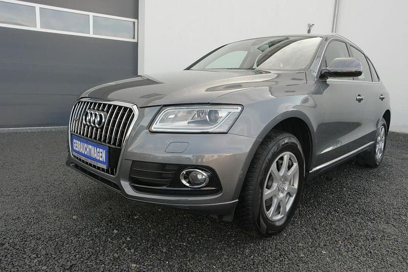 Grau Gebraucht 2015 Audi Q5 SUV | 21.600 € (Etwas zu teuer) - Bild 1/4