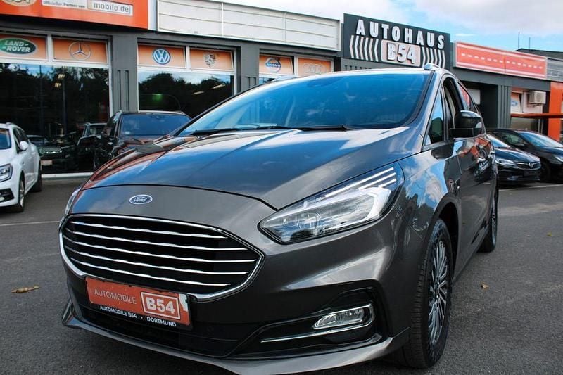 Schwarz Gebraucht 2022 Ford S-MAX Trend Van / Kleinbus | 20.991 € (Superpreis) - Bild 1/4