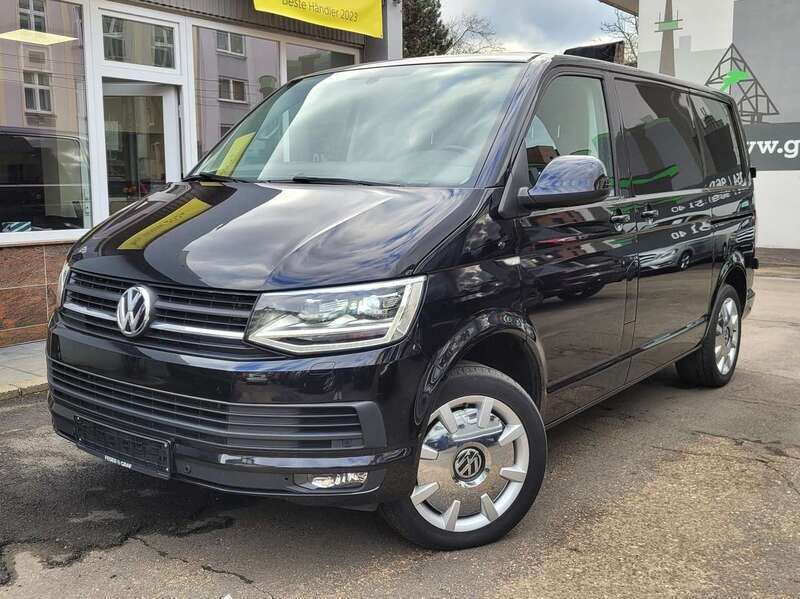 Deep black perleffekt Gebraucht 2017 VW T6 Van | 25.550 € - Bild 1/4