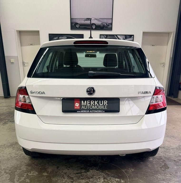 Gebraucht Skoda Fabia Active 95 PS (69 kW) 2018 Weiß Limousine