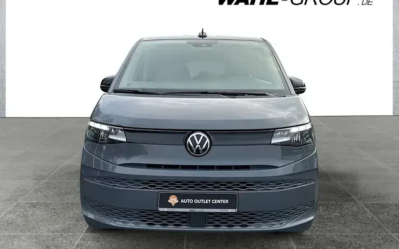 Second-hand VW Multivan Basis 150 CP (110 kW) 2023 Gri Monovolum