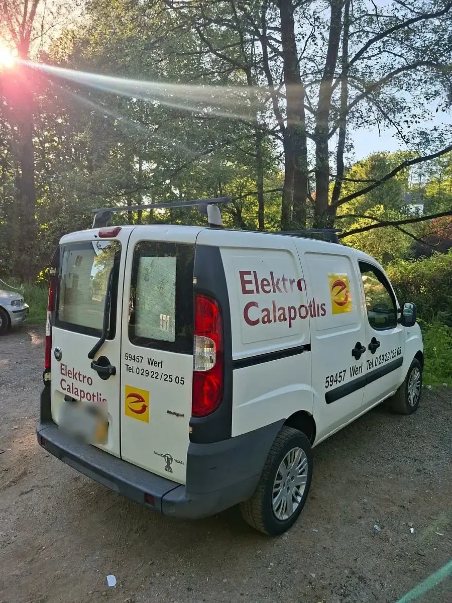Gebraucht Fiat Doblò 75 PS (55 kW) 2009 Andere farben Van / Kleinbus