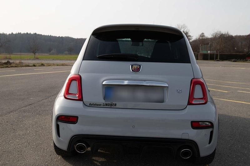 Usata Abarth 595 165 CV (121 kW) 2022 Grigio Utilitaria