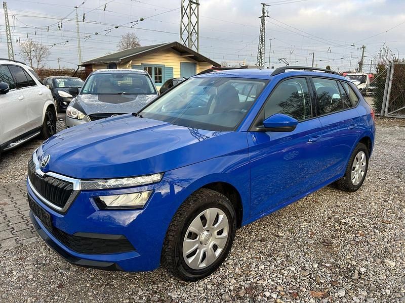 Blau Gebraucht 2021 Skoda Kamiq Ambition SUV | 12.950 € (Superpreis) - Bild 1/4