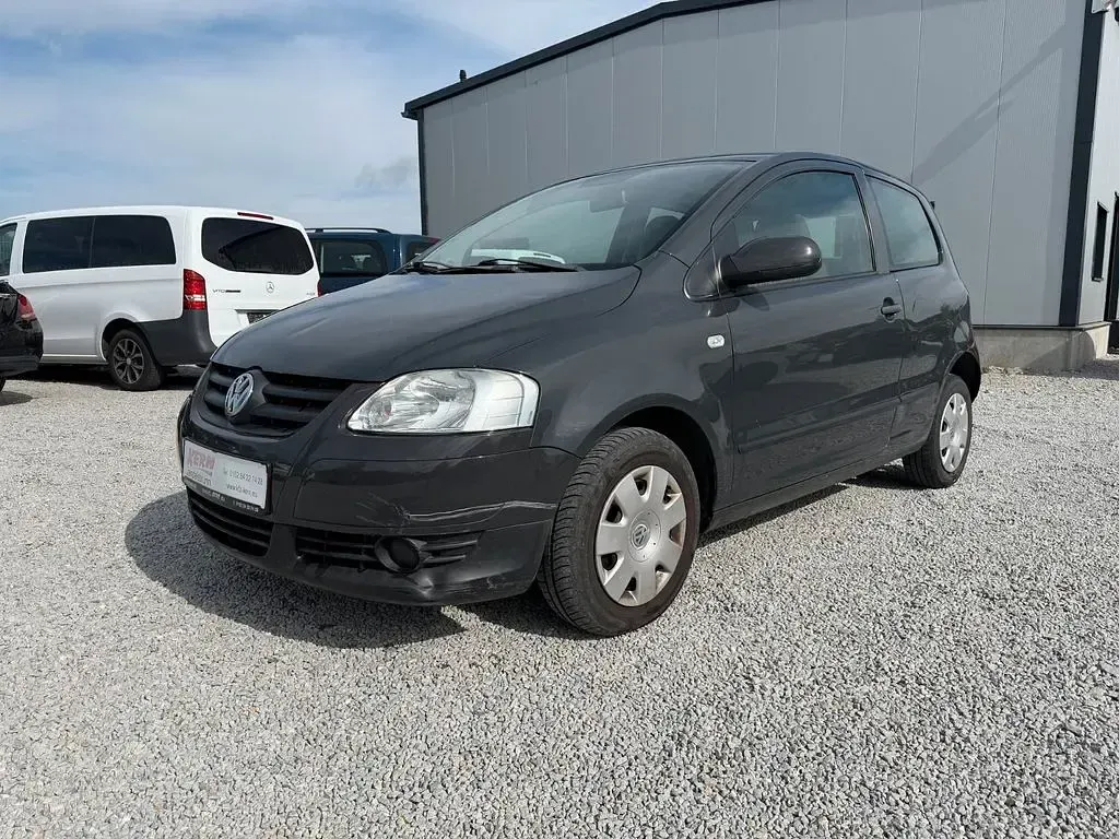Gebraucht VW Fox 75 PS (55 kW) 2005 Grau Kleinwagen