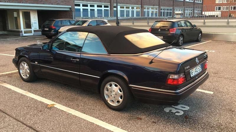 Gebraucht Mercedes E320 220 PS (161 kW) 1997 Bornit metallic (481) Cabrio
