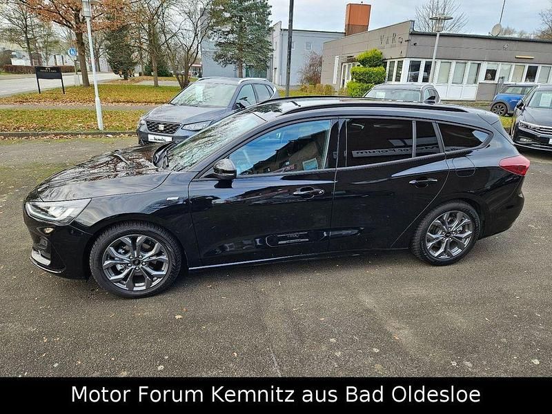 Gebraucht Ford Focus ST-Line 125 PS (91 kW) 2025 Schwarz Limousine