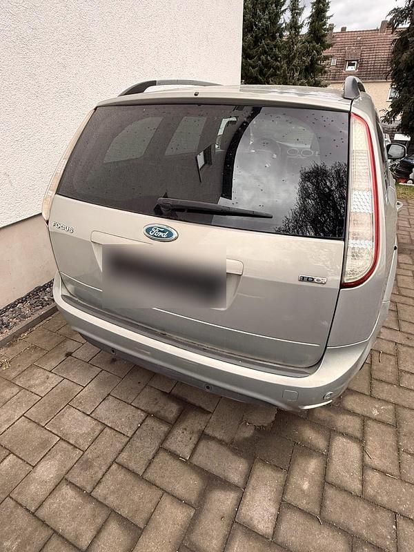 Gebraucht Ford Focus 2010 Grau Kombi