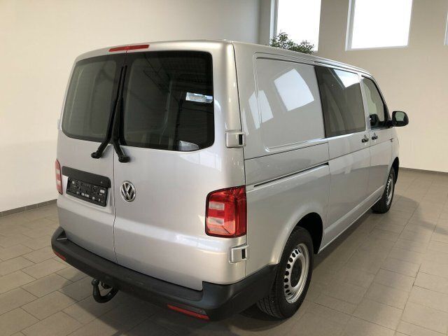 Gebraucht VW T6 140 PS (102 kW) 2016 Reflexsilber (metallic) Van