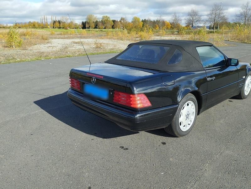 Gebraucht Mercedes SL320 231 PS (169 kW) 1998 Schwarz Cabrio
