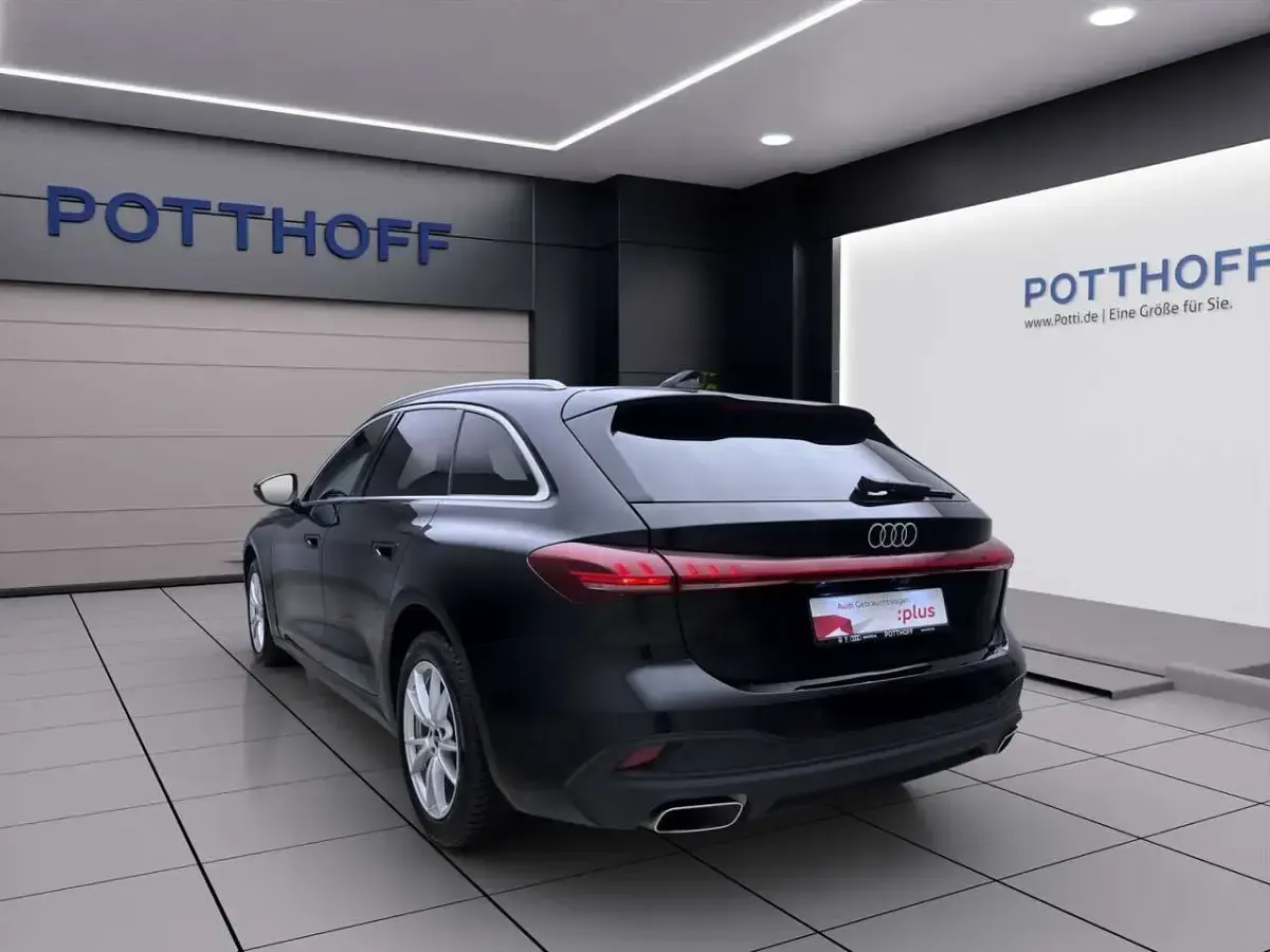 Gebraucht Audi A5 Sport 204 PS (150 kW) 2025 Schwarz Kombi
