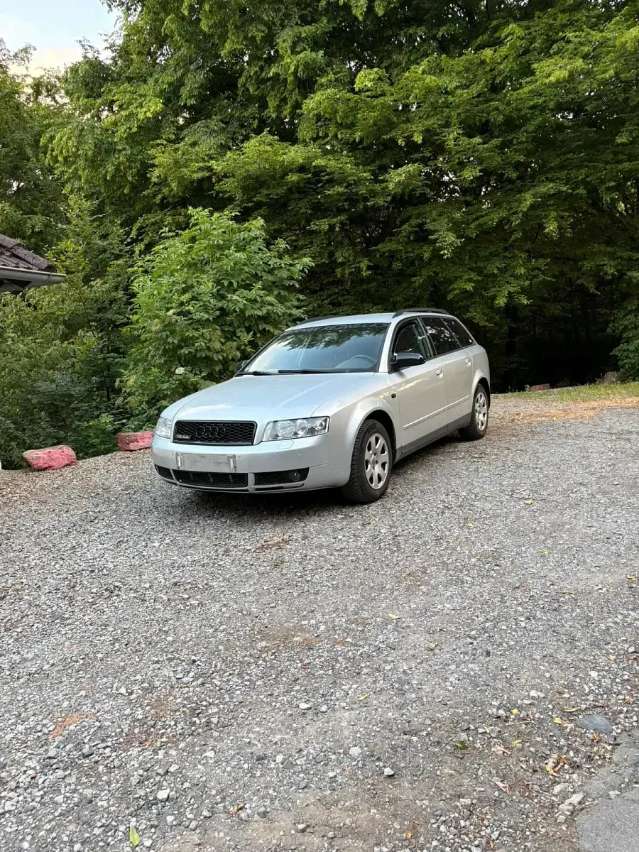 Gebraucht Audi A4 131 PS (96 kW) 2001 Silber Kombi