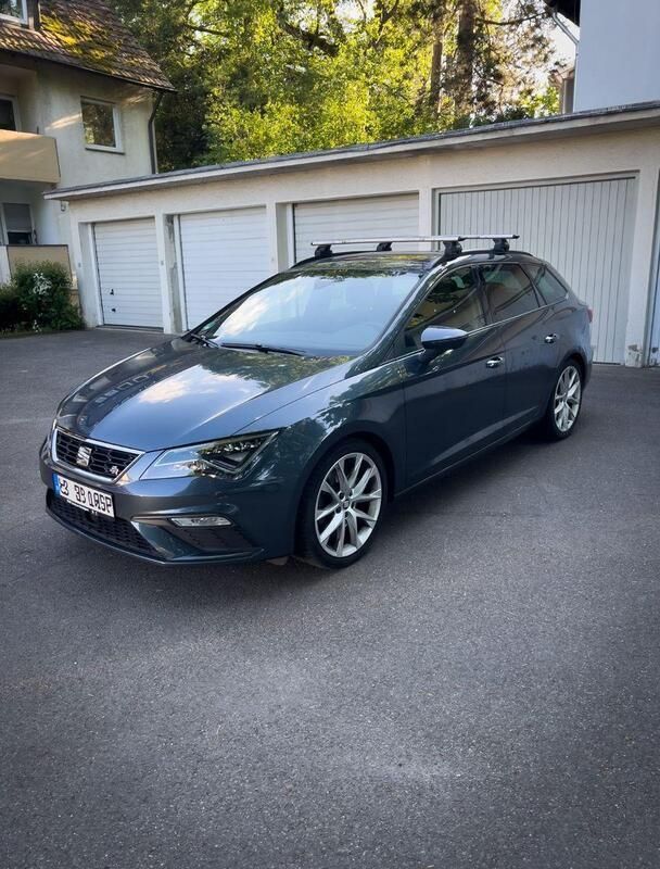 Grau Gebraucht 2020 Seat Leon FR Kombi | 19.300 € (Fairer Preis) - Bild 1/4