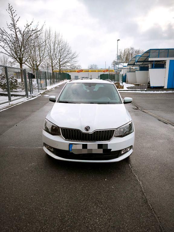 Gebraucht Skoda Fabia Style 105 PS (77 kW) 2015 Weiß Kombi