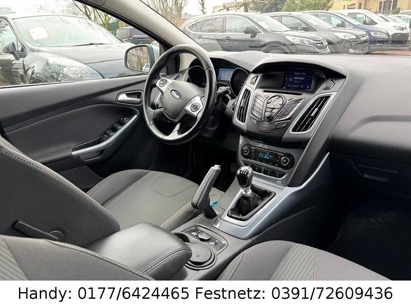 Gebraucht Ford Focus Titanium 116 PS (85 kW) 2014 Silber Kombi