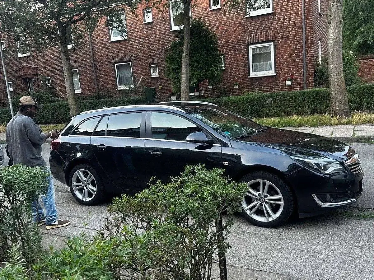 Gebraucht Opel Insignia Edition 163 PS (119 kW) 2014 Kombi