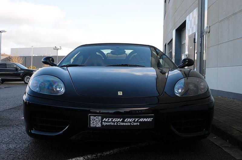 Second-hand Ferrari 360 400 CP (294 kW) 2005 Negru Cabrio