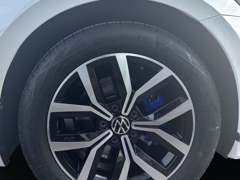 Gebraucht VW Passat 156 PS (114 kW) 2022 Oryxweiß perlmutteffekt (metallic) Kombi
