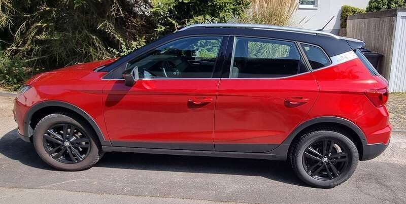Rot Gebraucht 2018 Seat Arona XCELLENCE SUV | 12.500 € (Guter Preis) - Bild 1/4