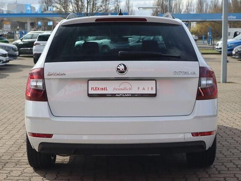 Gebraucht Skoda Octavia Soleil 150 PS (110 kW) 2020 Weiß Kombi
