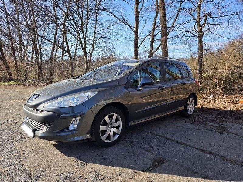 Gebraucht Peugeot 308 SW Family 120 PS (88 kW) 2011 Grau Kombi