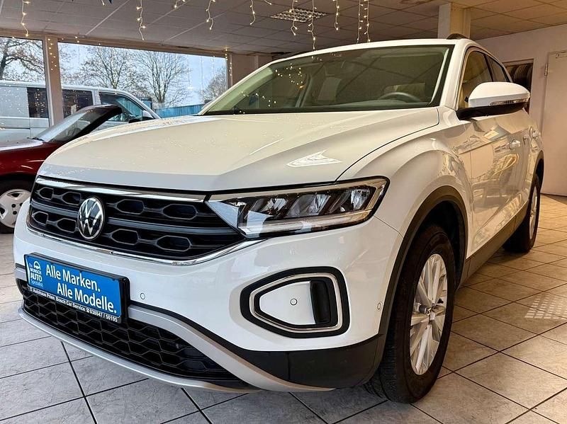 Pure white Gebraucht 2023 VW T-Roc Life SUV | 27.895 € (Fairer Preis) - Bild 1/4