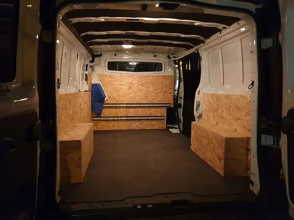 Gebraucht Opel Vivaro 120 PS (88 kW) 2014 Weiß Van / Kleinbus