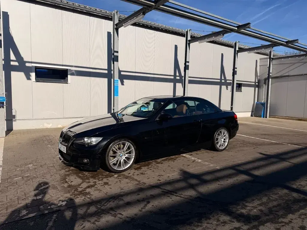 Gebraucht BMW 330 Cabriolet Performance 245 PS (180 kW) 2009 Schwarz Cabrio