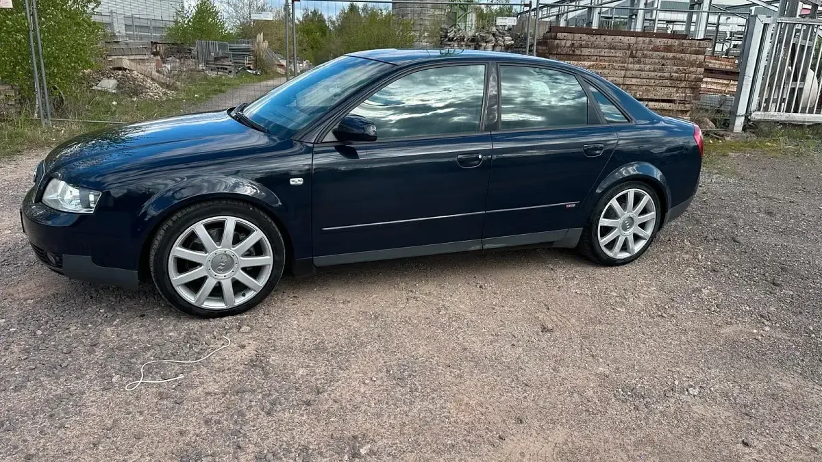 Gebraucht Audi A4 S-Line 170 PS (125 kW) 2003 Blau Limousine