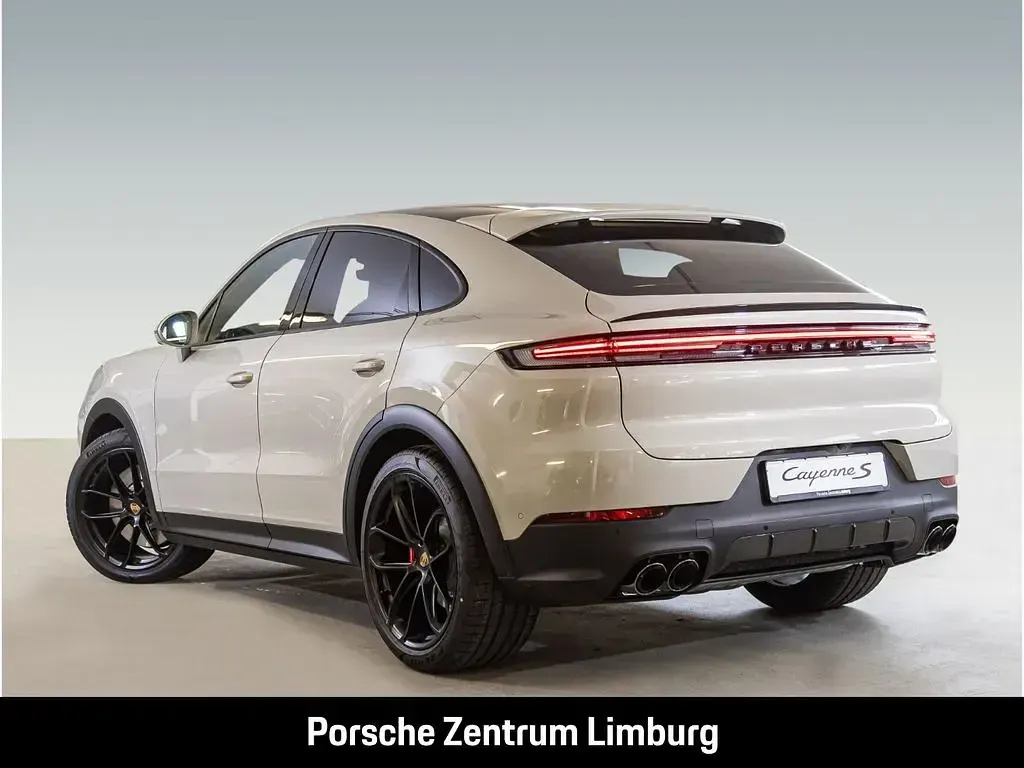 Gebraucht Porsche Cayenne 475 PS (349 kW) 2025 Beige SUV