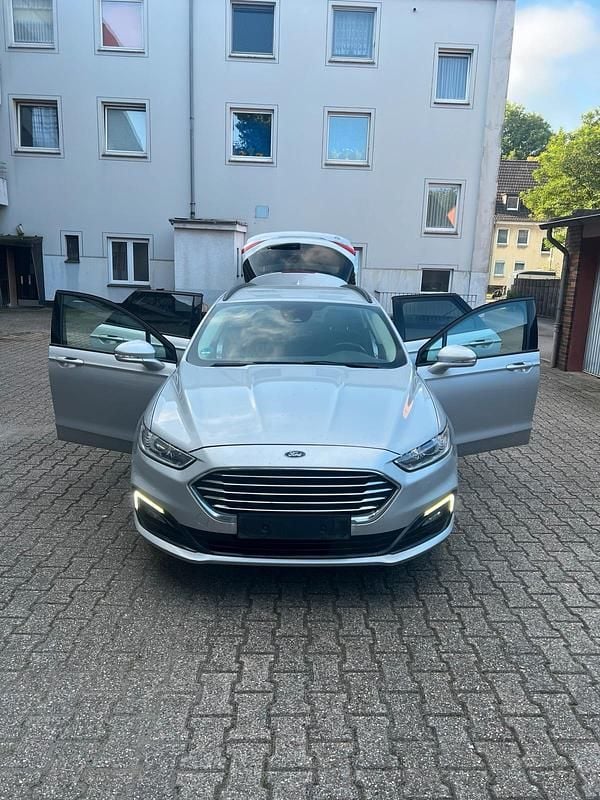 Grau Gebraucht 2020 Ford Mondeo Kombi | 8.500 € (Guter Preis) - Bild 1/4