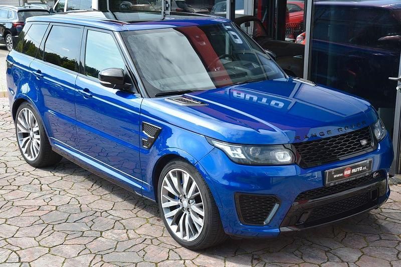 Blau Gebraucht 2016 Land Rover Range Rover Sport SVR SUV | 49.998 € - Bild 1/4