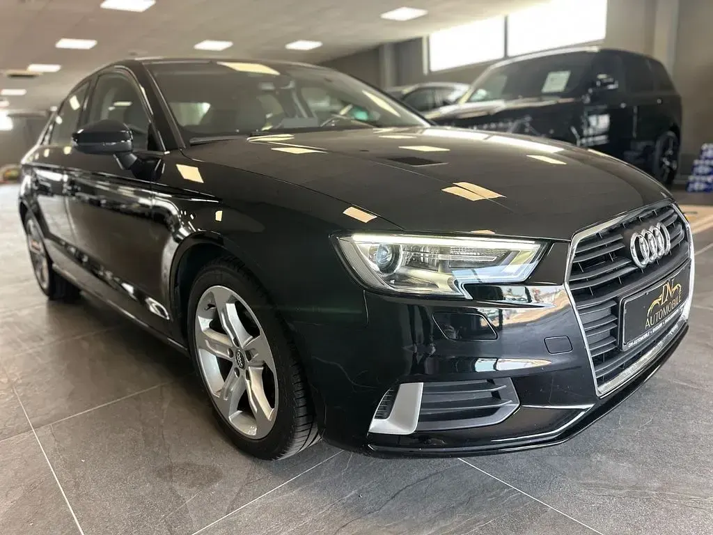 Gebraucht Audi A3 Sport 150 PS (110 kW) 2017 Schwarz Limousine
