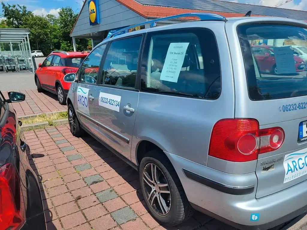 Gebraucht VW Sharan Comfortline 140 PS (102 kW) 2008 Grau Van / Kleinbus