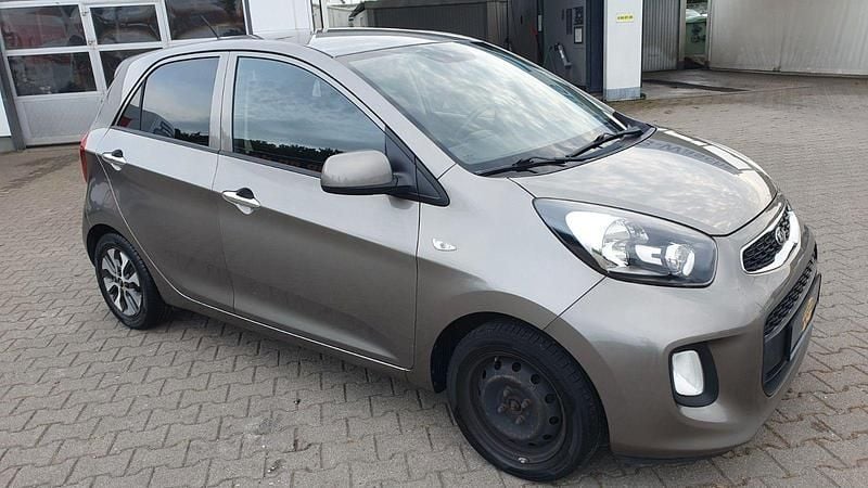 Silber Gebraucht 2015 Kia Picanto DREAM-TEAM Edition Kleinwagen | 2.850 € (Superpreis) - Bild 1/4
