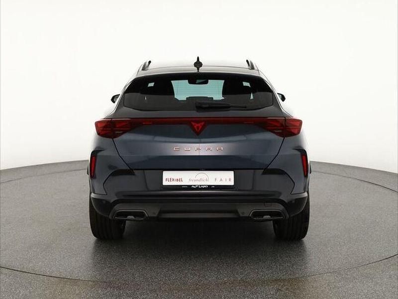 Nouă Cupra Formentor 150 CP (110 kW) 2025 Gri SUV