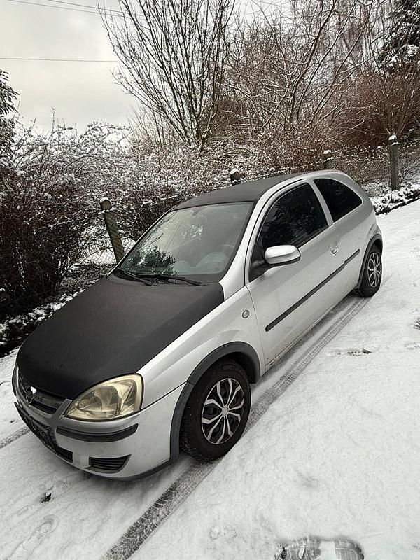 Gebraucht Opel Corsa 75 PS (55 kW) 2004 Silber Kleinwagen