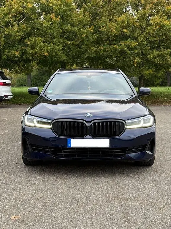 Gebraucht BMW 530 Luxury Line 286 PS (210 kW) 2021 Blau Limousine