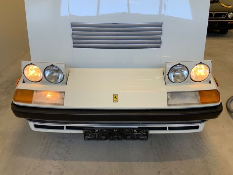 Weiß Gebraucht 1981 Ferrari 400 | 37.900 € - Bild 1/4