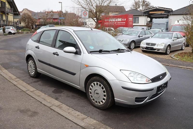 Gebraucht Ford Focus Viva 116 PS (85 kW) 2004 Silber Limousine