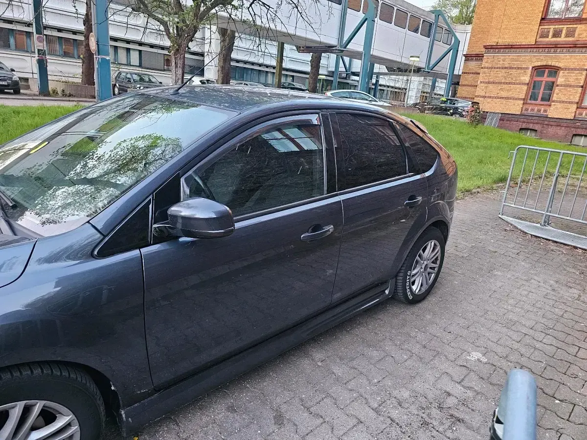Gebraucht Ford Focus 109 PS (80 kW) 2009 Andere farben Limousine