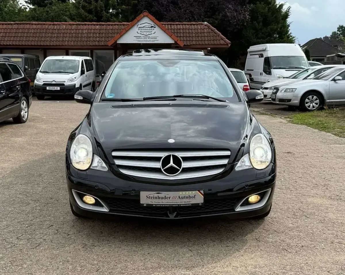 Gebraucht Mercedes R320 224 PS (164 kW) 2007 Obsidan schwarz met. Van / Kleinbus