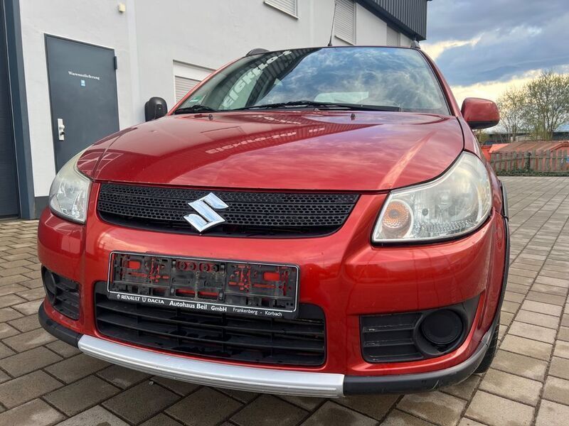 Rot Gebraucht 2007 Suzuki SX4 Club Limousine | 1.350 € (Guter Preis) - Bild 1/4
