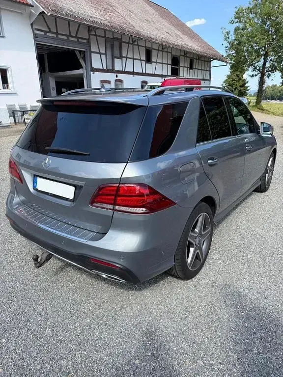 Gebraucht Mercedes GLE350 AMG line 258 PS (189 kW) 2016 Silber SUV