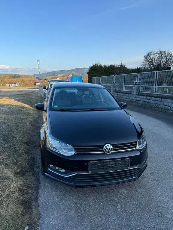 Gebraucht VW Polo Trendline 75 PS (55 kW) 2015 Schwarz Limousine