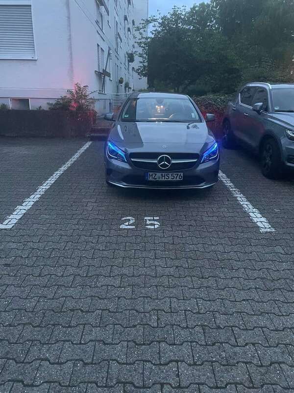 Gebraucht 2018 Mercedes CLA220 Shooting Brake Kombi | 18.799 € (Guter Preis) - Bild 1/4