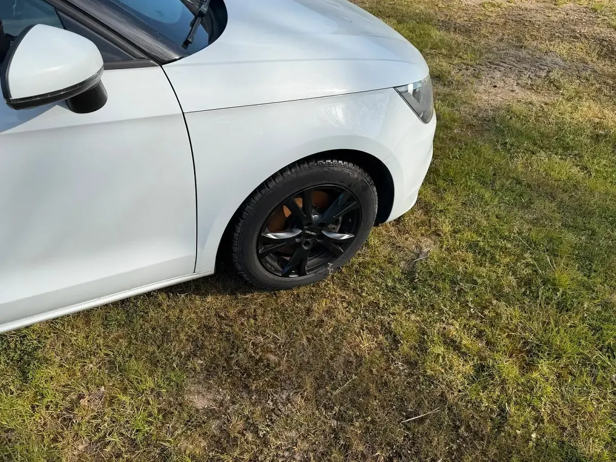 Gebraucht Audi A1 Sportback 105 PS (77 kW) 2014 Weiß Kleinwagen