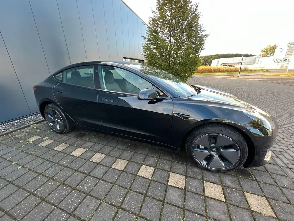 Gebraucht Tesla Model 3 366 kW (498 PS) 2023 Schwarz Limousine