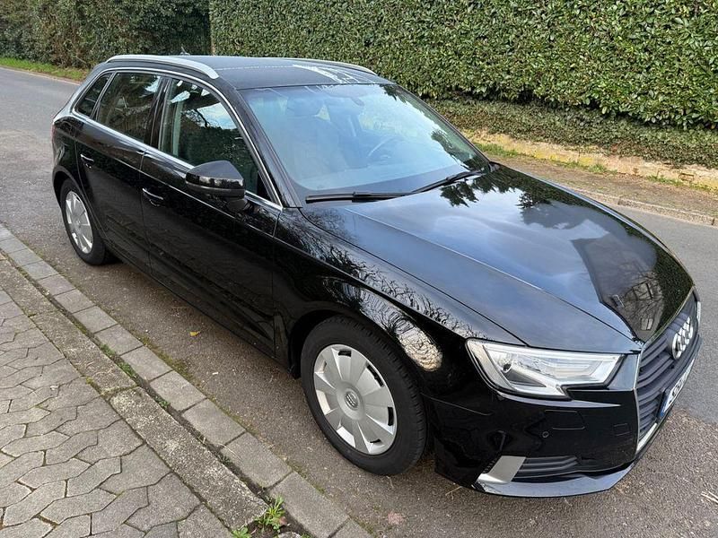 Gebraucht Audi A3 150 PS (110 kW) 2018 Schwarz Limousine