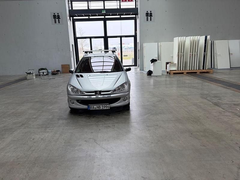 Gebraucht Peugeot 206 90 PS (66 kW) 2004 Silber Kombi